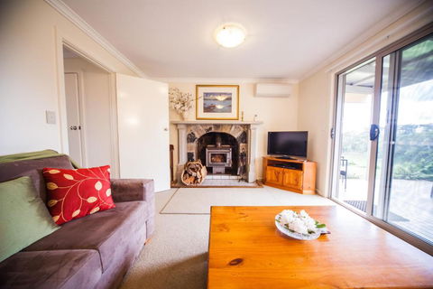 Sunnyside Cottage - Timeshare Accommodation 2