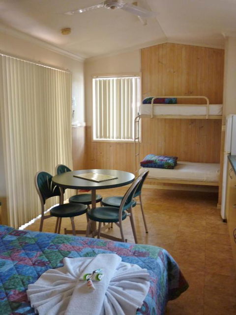 Roma Big Rig Tourist Park - Timeshare Accommodation 6