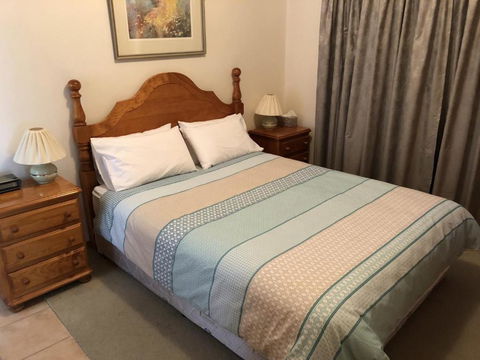 Unit 2 Ballingalla Apartments - Timeshare Accommodation 6