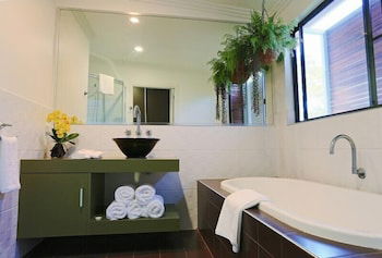 Hilltop Views - Timeshare Accommodation 5