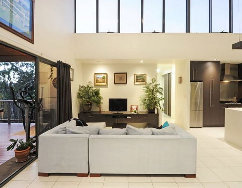 Hilltop Views - Timeshare Accommodation 4