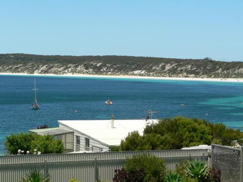 Fareview Beach House - Timeshare Accommodation 2