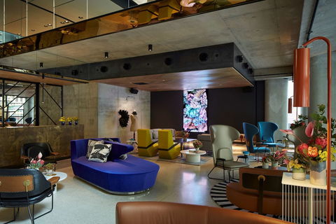 QT Melbourne - Timeshare Accommodation 1