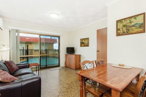 Beachfront Studio & Private Pool - Timeshare Accommodation 7