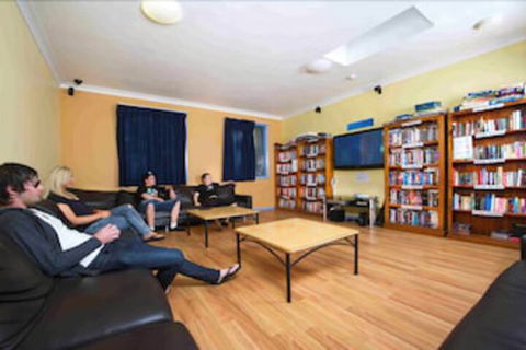 Cronulla Beach Backpackers - Timeshare Accommodation 0