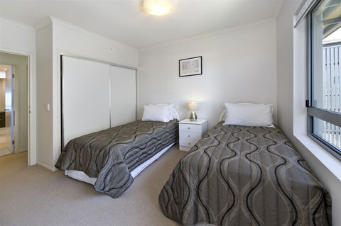 On The Bay Apartments - Timeshare Accommodation 6