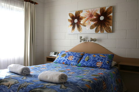 Lake Edge Holiday Units - Timeshare Accommodation 1