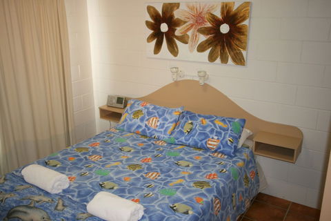 Lake Edge Holiday Units - Timeshare Accommodation 2