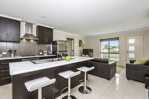 Megan Court Apartments - Timeshare Accommodation 3