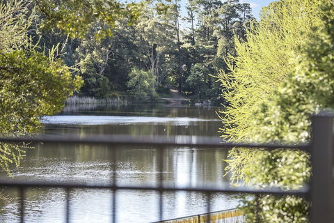 Lakes Edge - Timeshare Accommodation 1