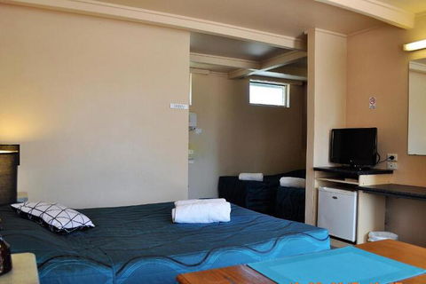 Sunflower Motel - Timeshare Accommodation 1