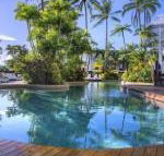Cairns Luxury Seafront Apartment