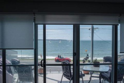 Caseys Beach Retreat - Timeshare Accommodation 4