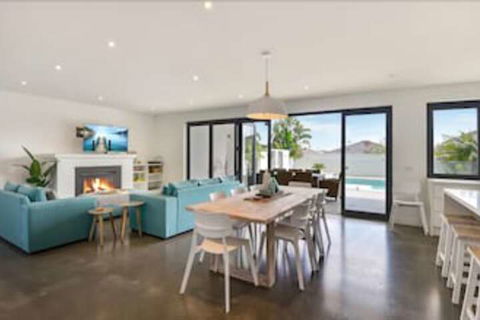 Magnificent Beach House - Timeshare Accommodation 3
