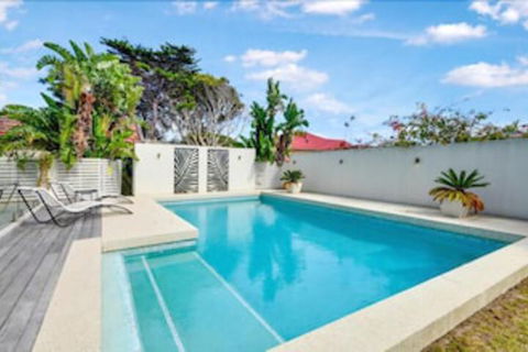 Magnificent Beach House - Timeshare Accommodation 2