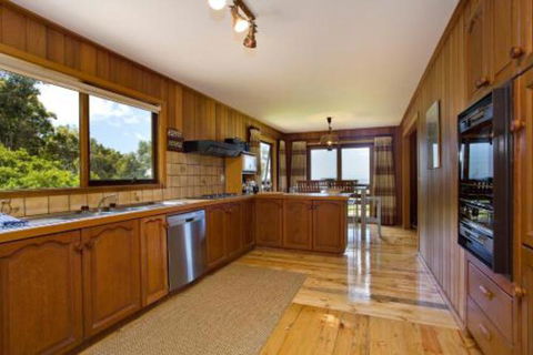 2 Degrees Of Separation - Timeshare Accommodation 7