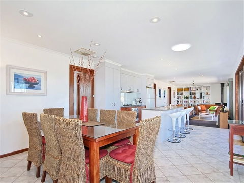 Beach House At Moana - Timeshare Accommodation 4