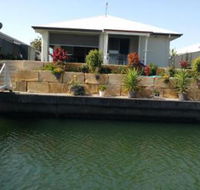 M  Ts Waterfront Bed  Breakfast - Timeshare Accommodation