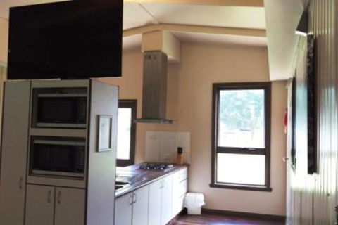 Khancoban Lakeside Caravan Park - Timeshare Accommodation 3