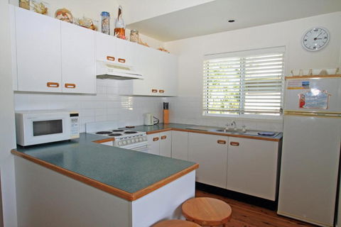 Beach Shack On The Lagoon - Timeshare Accommodation 4