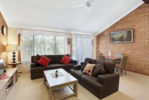 Macadamia Court, 2/8 Government Road - Timeshare Accommodation 0