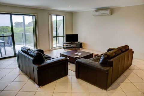Sunrise Tura Beach - Timeshare Accommodation 3