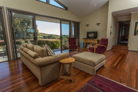 Tura Beachhouse In Dolphin Cove - Timeshare Accommodation 5