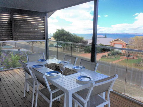 Bayview Beach House Apartment No 2 - Timeshare Accommodation 5