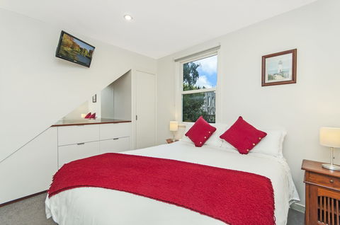 JOHANSSONS PERCH COTTAGE - Timeshare Accommodation 2