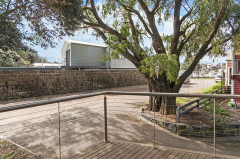 JOHANSSONS PERCH COTTAGE - Timeshare Accommodation 1