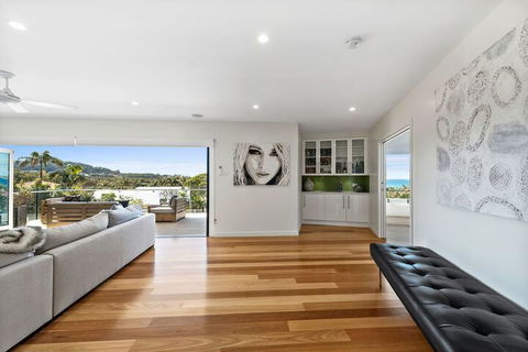 Ultimate Beach House - Timeshare Accommodation 2