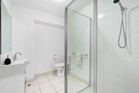 LIZZI, Melbourne Studio Apartment - Timeshare Accommodation 1