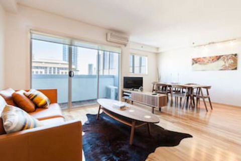 LANCE, 1BDR Melbourne Apartment - Timeshare Accommodation 0