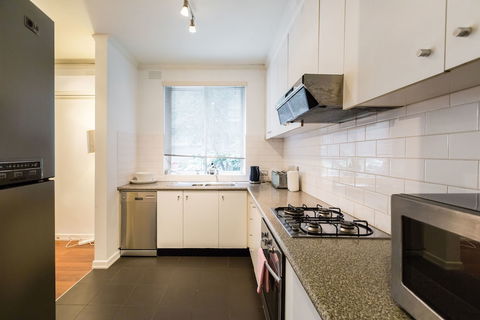 SELENA, 2BDR South Yarra Apartment - Timeshare Accommodation 1