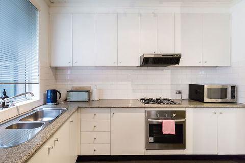 SELENA, 2BDR South Yarra Apartment - Timeshare Accommodation 2