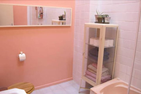 MONIKA, 1BDR Collingwood Apartment - Timeshare Accommodation 6