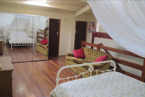 MONIKA, 1BDR Collingwood Apartment - Timeshare Accommodation 5