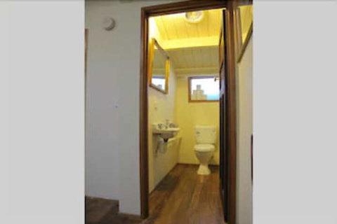 MONIKA, 1BDR Collingwood Apartment - Timeshare Accommodation 7