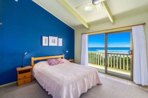 Sandpiper Beach Front House - Timeshare Accommodation 0