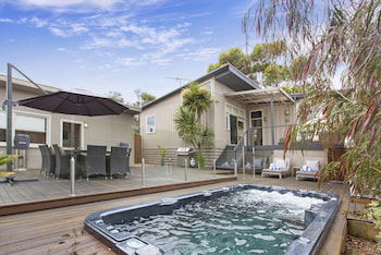 Madeleine Street - Timeshare Accommodation 0