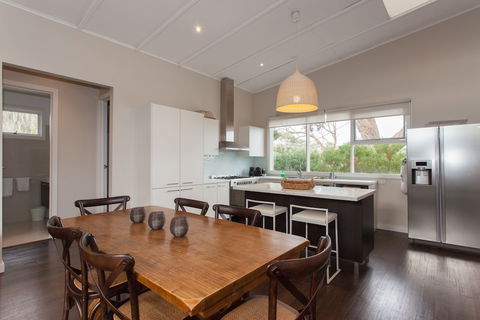 Madeleine Street - Timeshare Accommodation 3