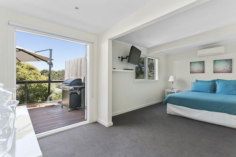 Front Beach House - Timeshare Accommodation 4