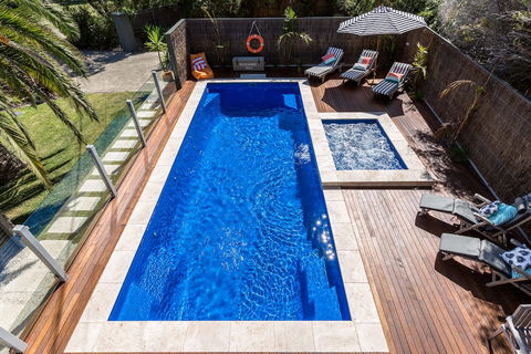 Front Beach House - Timeshare Accommodation 2