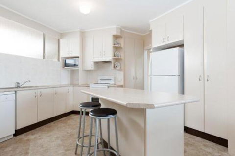 Portofino Unit 6 7 Laman Street - Timeshare Accommodation 6