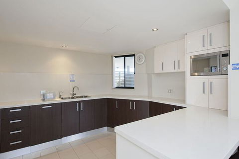 Dolphin Cove Unit 13 / 2 6 Government Road - Timeshare Accommodation 4