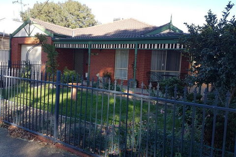 Cobram Cottage - Timeshare Accommodation 1