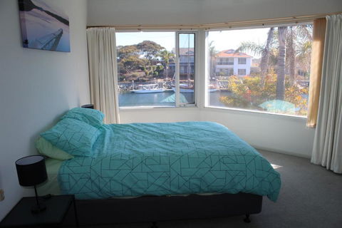 Relax At The Marina - Timeshare Accommodation 3