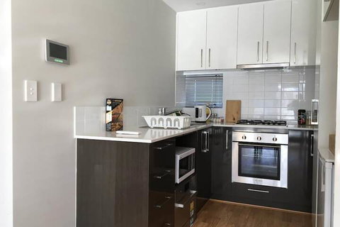 Apartment In Queens Park - Timeshare Accommodation 6