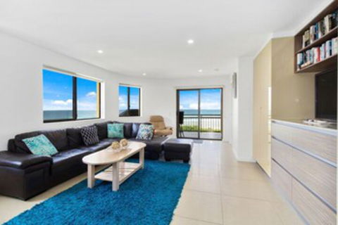 Shoreline Nine Penthouse With Ocean Views - Timeshare Accommodation 0