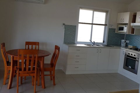 Dolphins Point Tourist Park - Timeshare Accommodation 3